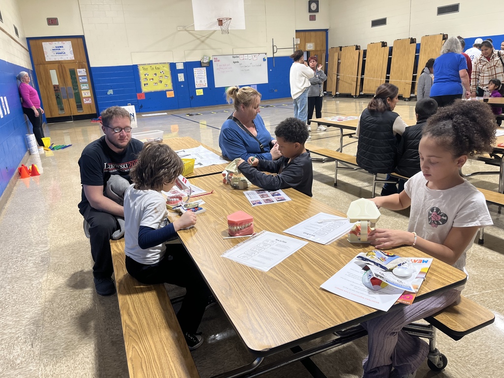 Families at Hancock Gets Healthy night!