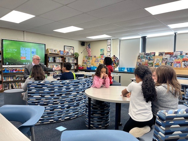 Cole Manor Student Advisory Council meeting with Mr. Dormer