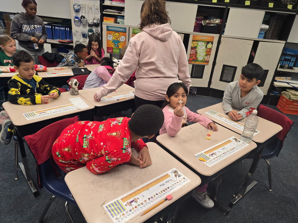 Hanukkah lesson with Mrs. Dunn's class