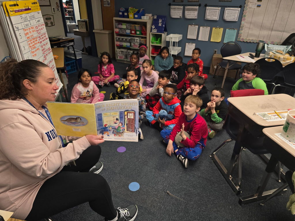 Hanukkah lesson with Mrs. Dunn's class