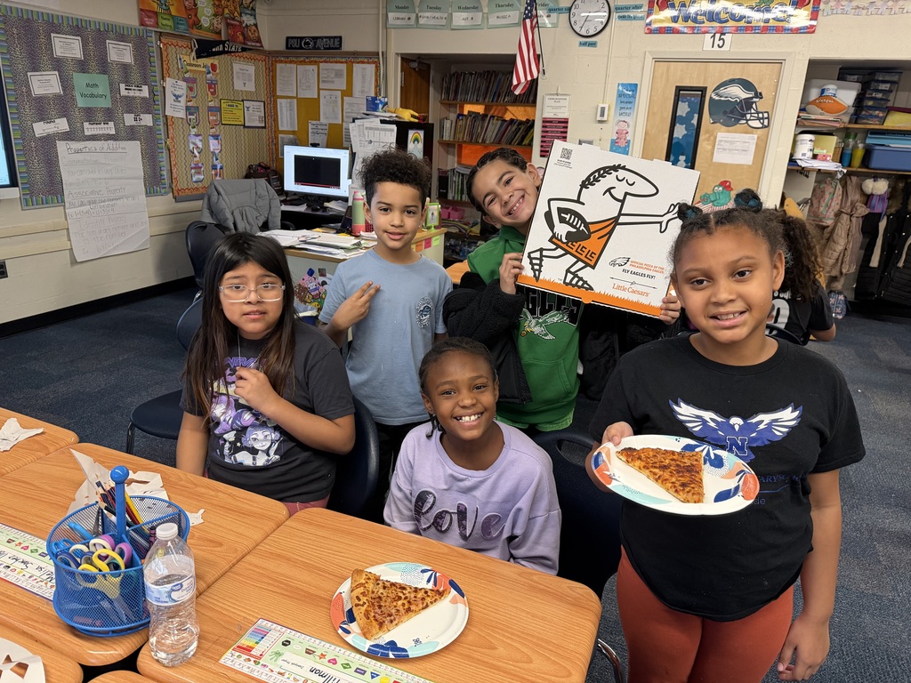 3rd Grade students had a pizza party to celebrate growth on STAR Assessments. 
