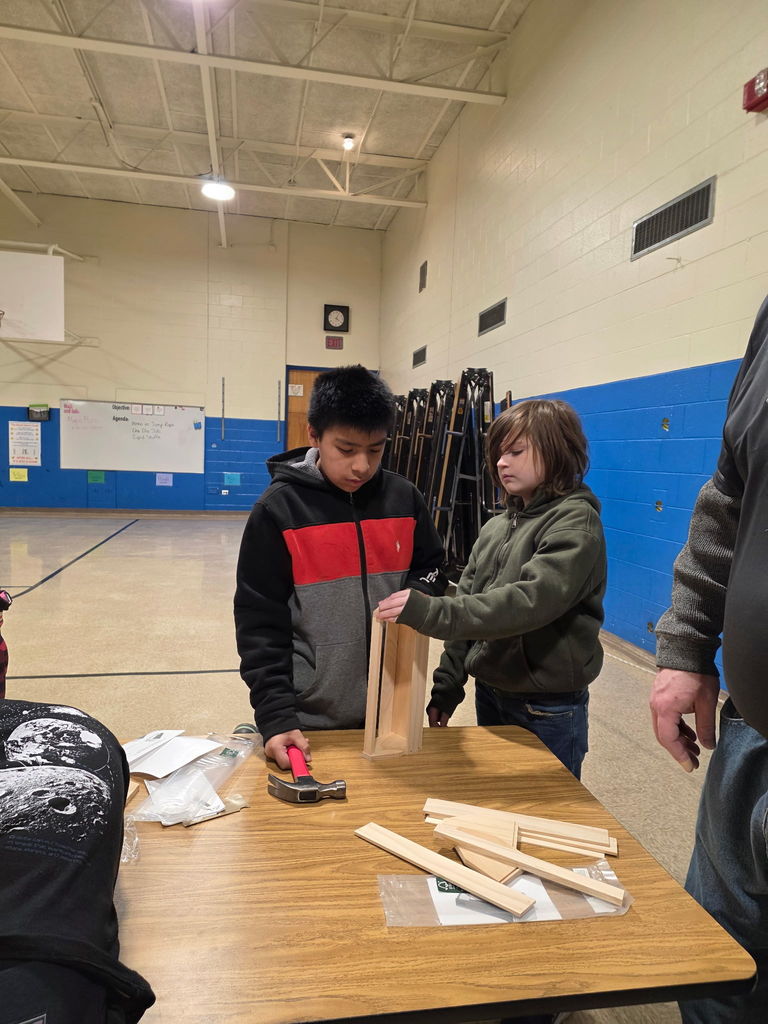 Students working together at Scouts