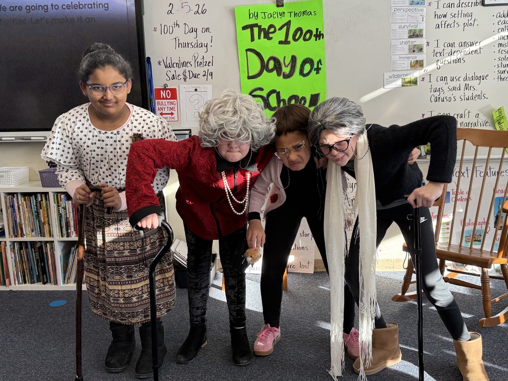 4th Grade Students Celebrating the 100th Day
