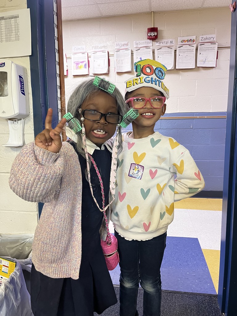students in costumes for 100th day of school