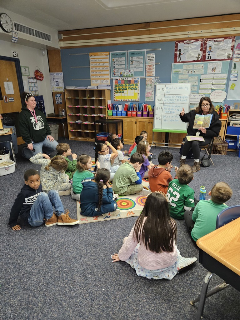 PA Friends of Agriculture Foundation volunteers read Cows Can MOO! Can You?
