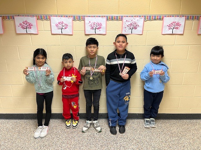 The Golden Paw Winners.