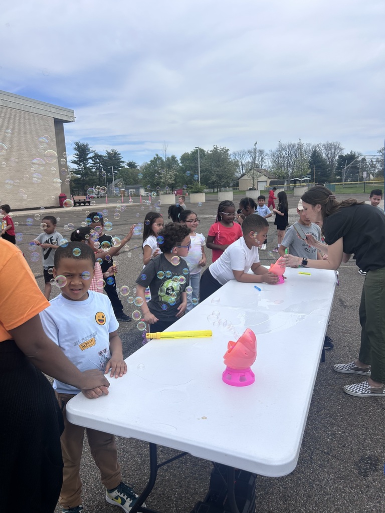 Paul Fly bubble extravaganza celebrating Autism Acceptance month!