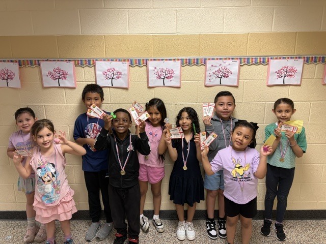 The Golden Paw Winners.