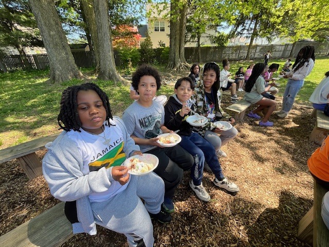 Cole Manor 3rd grade students enjoying a PSSA ice cream party.