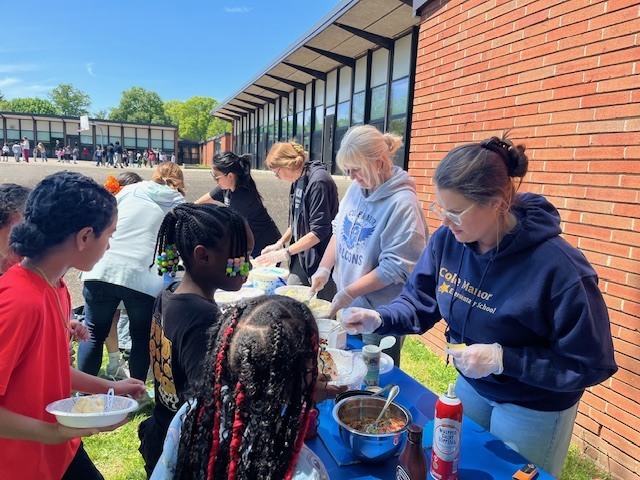 Cole Manor 3rd grade students enjoying a PSSA ice cream party.