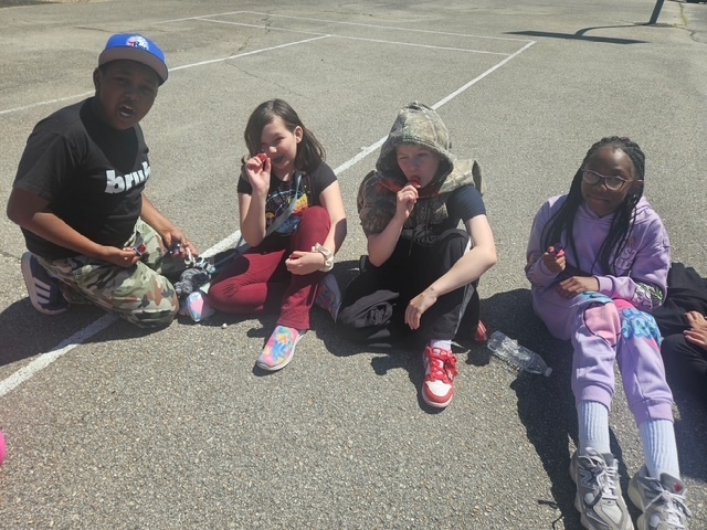 Fourth Grade Students at the PSSA Pizza Party