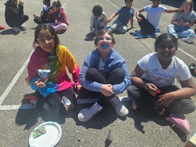 Fourth Grade Students at the PSSA Pizza Party