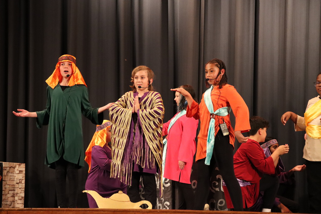 Fourth Grade Student performing in The Aladdin Kids Musical 
