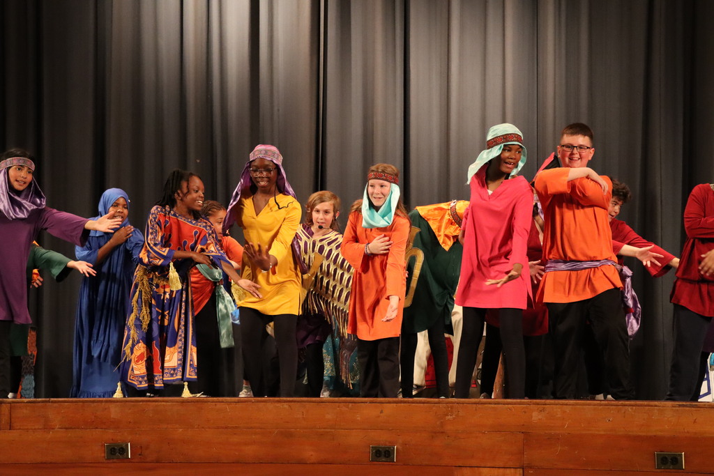 Fourth Grade Student performing in The Aladdin Kids Musical 