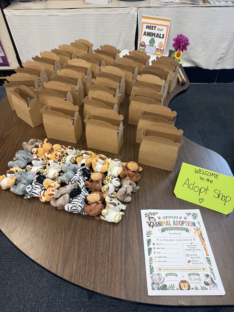 Kindergarten had a wonderful time with the Zoo on Wheels today!