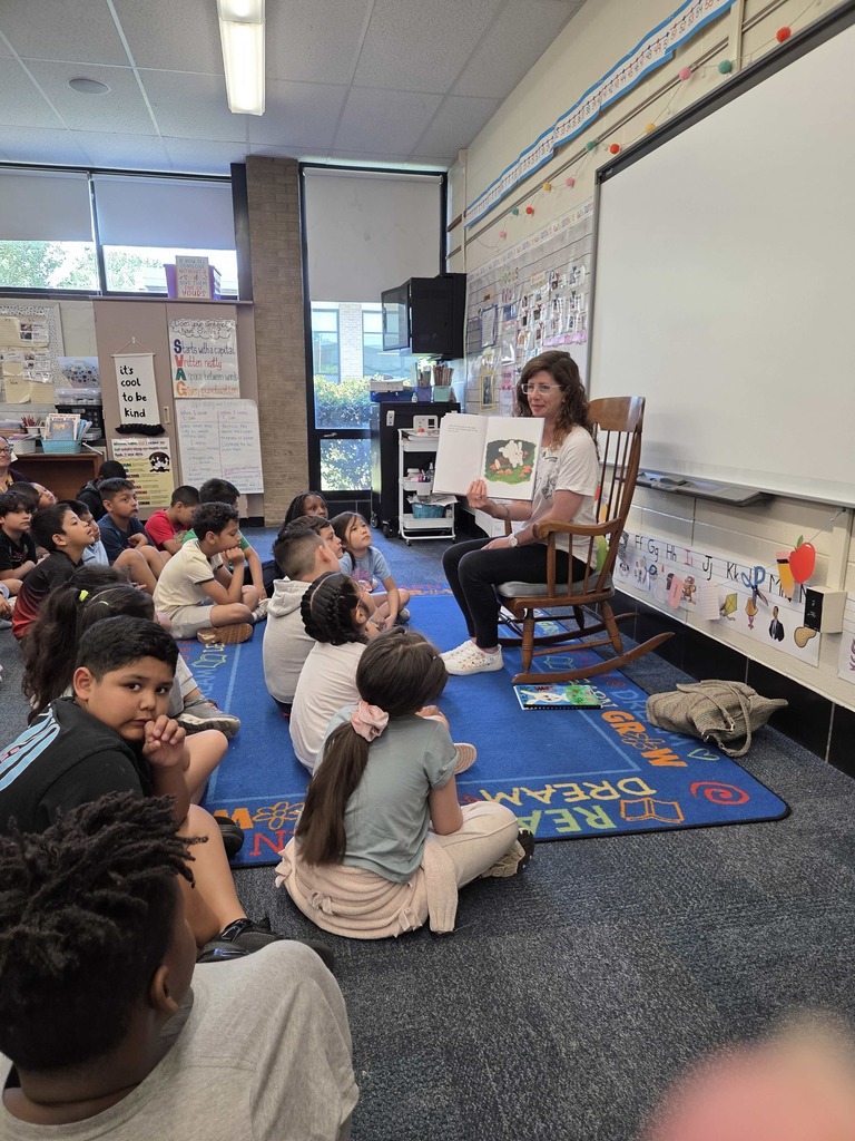 Local author Lauren Petruschke visits Marshall Street.