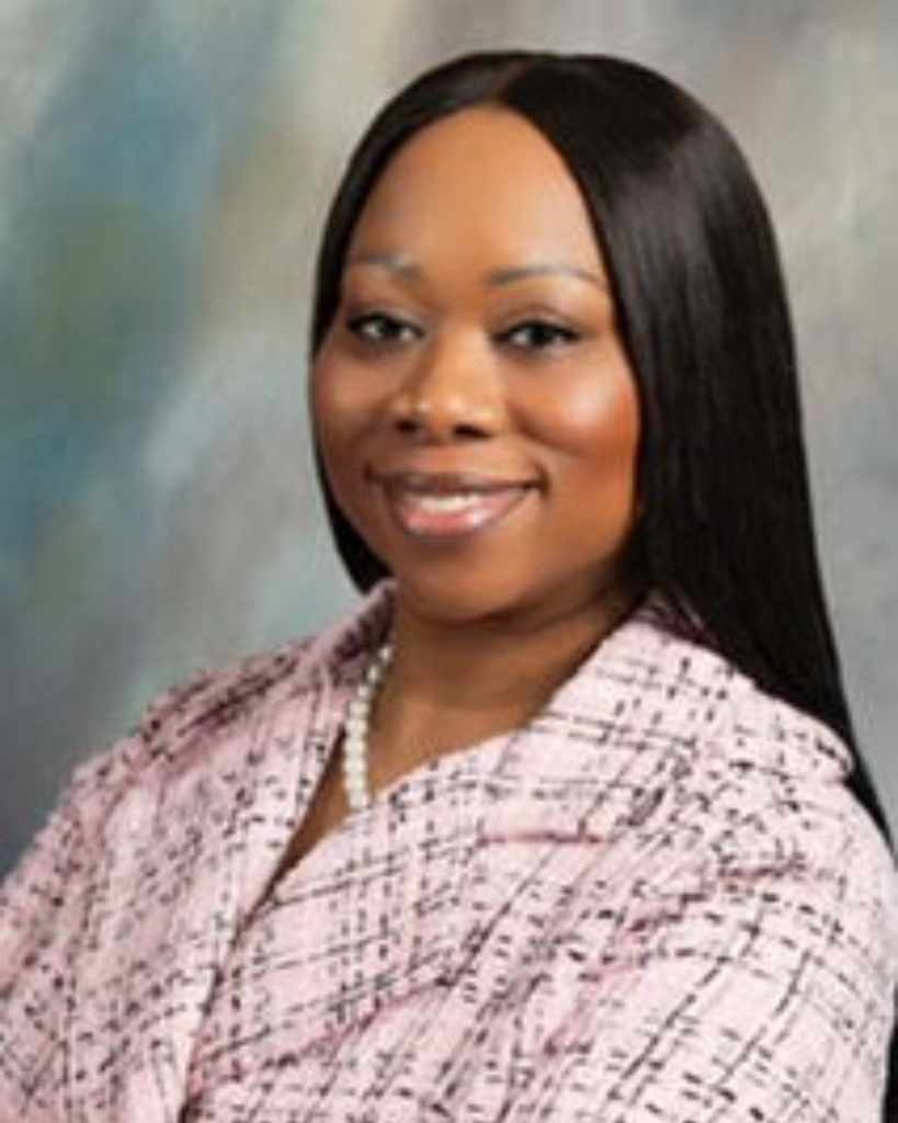 Headshot of Safiya Elliotte.