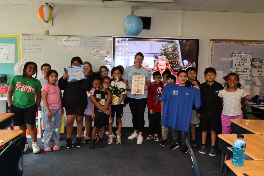 3rd Grade Students celebrating the Teacher of the Year 
