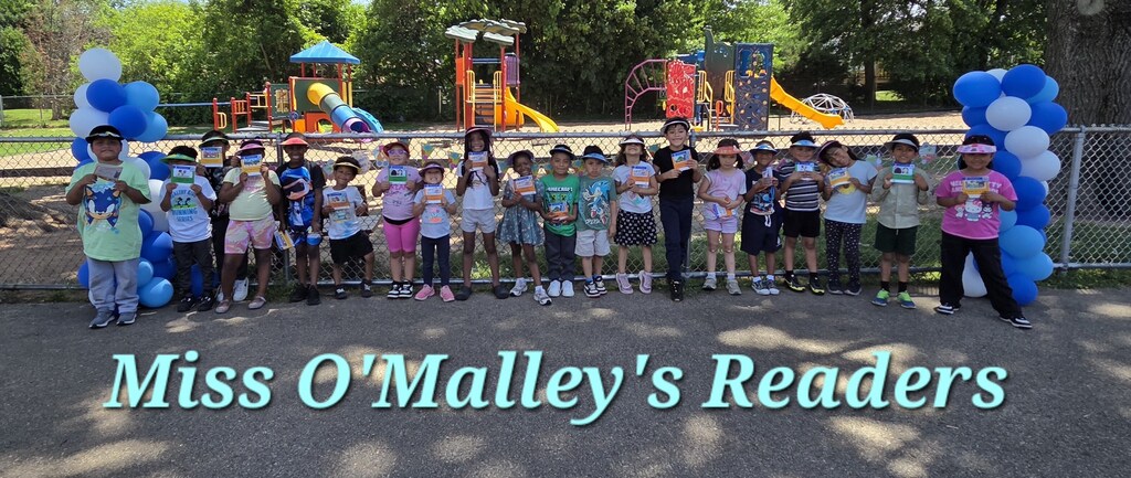 Mrs. O'Malley's class poses for a photo.