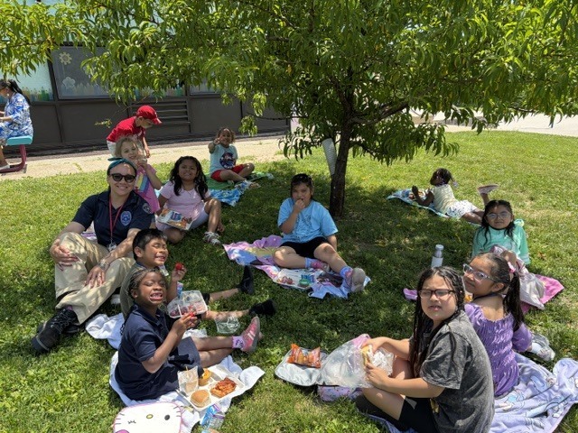 1st graders enjoying their picnic.