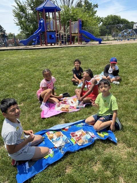 1st graders enjoying their picnic.