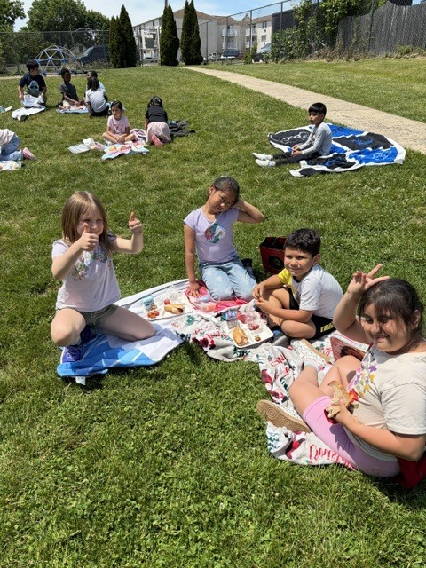 1st graders enjoying their picnic.