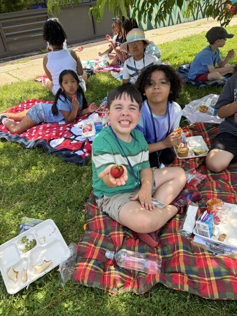 1st graders enjoying their picnic.