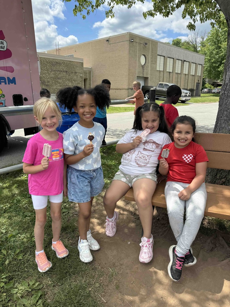 TeachKind’s iScream Truck visited with vegan ice cream for our students.