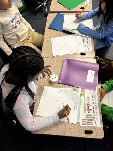 Science is buzzing in 2nd grade