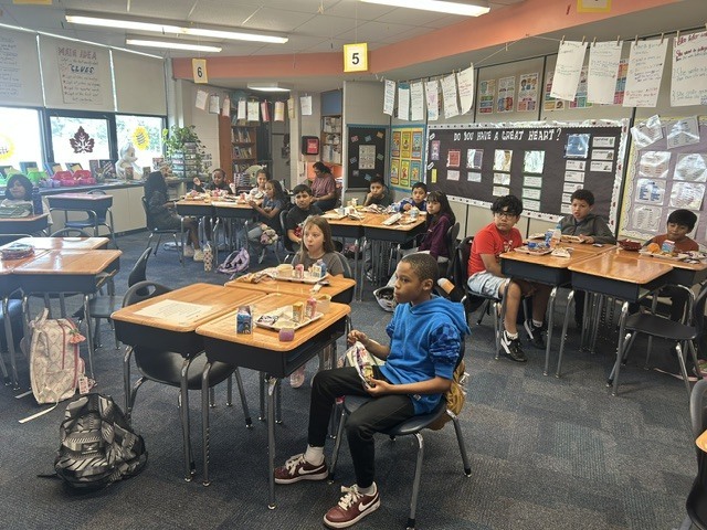 Students who earned lunch bunch