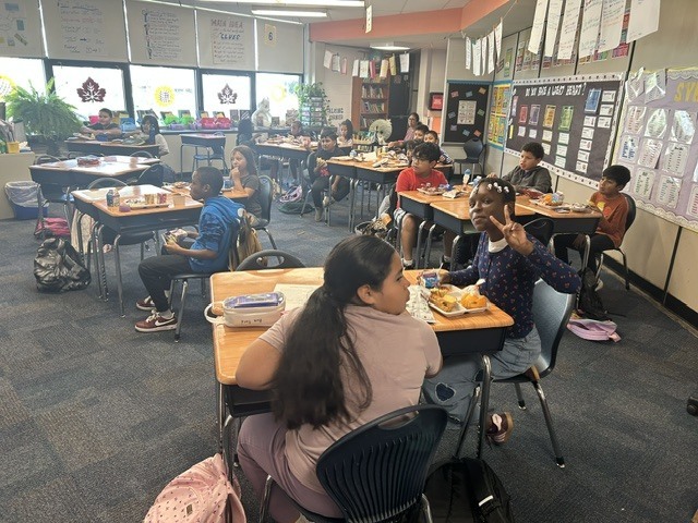 Students who earned lunch bunch