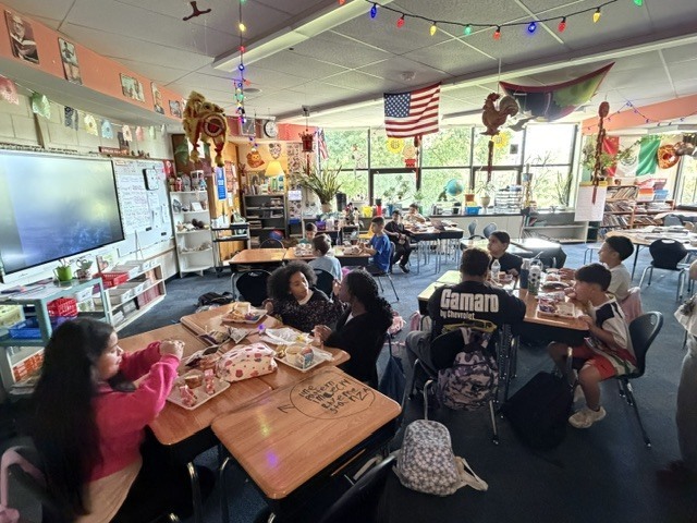 Students who earned lunch bunch