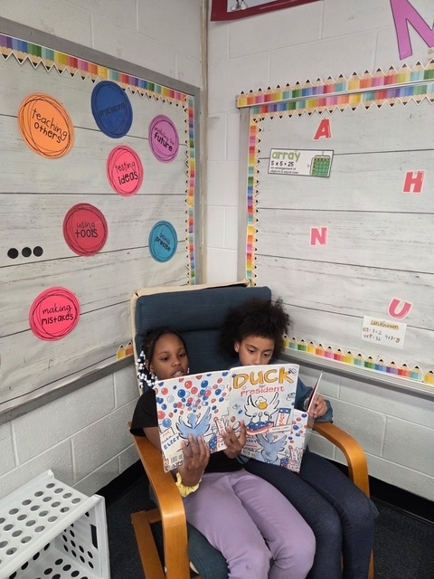 Students reading for Drop Everything and Read