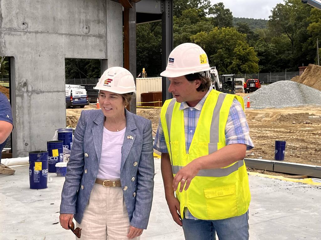Governor's visit to GES site