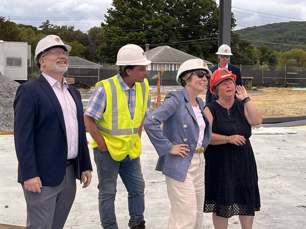 Governor's visit to GES site