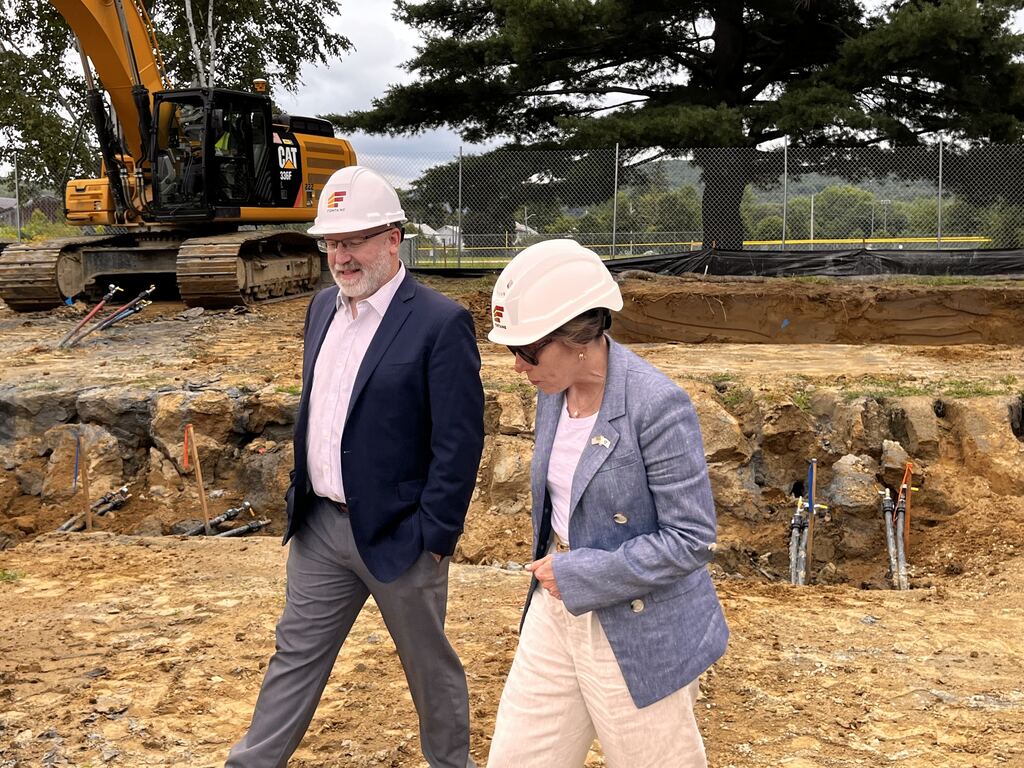 Governor's visit to GES site