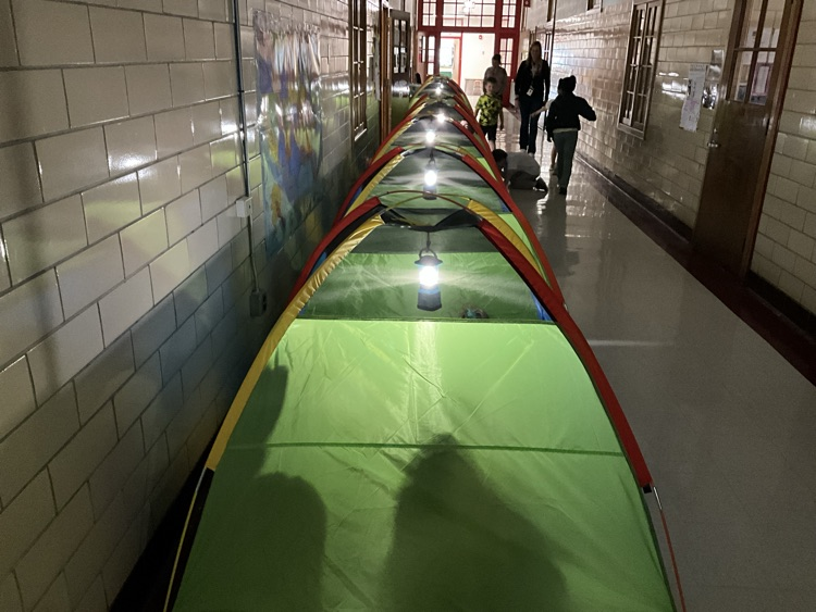 reading tents