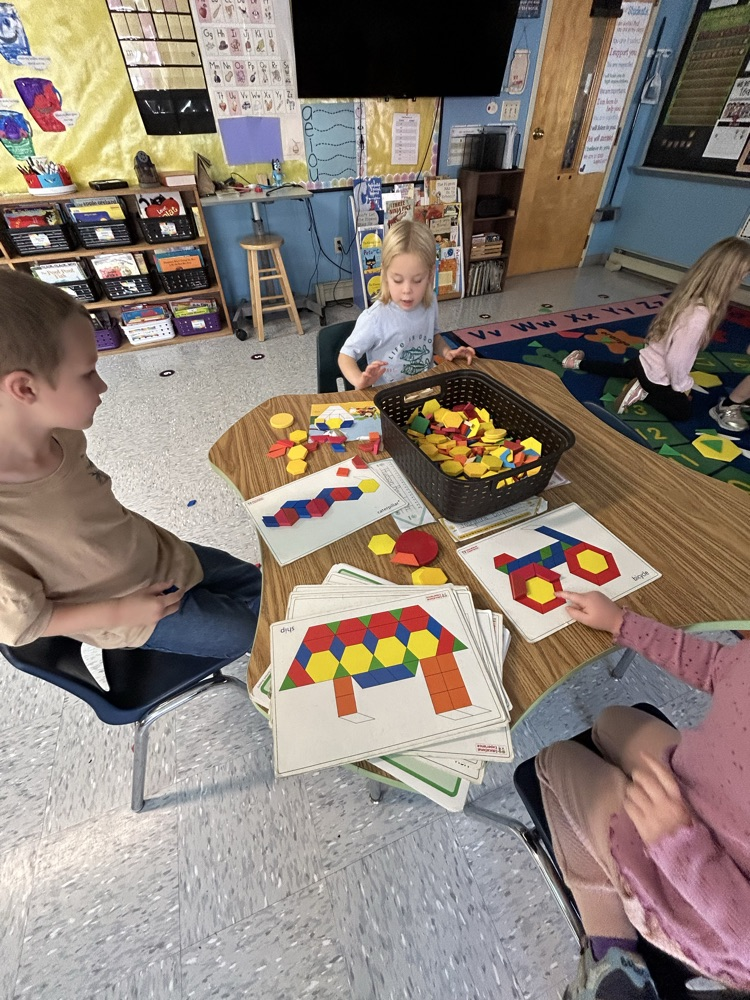 Learning and creating with shapes