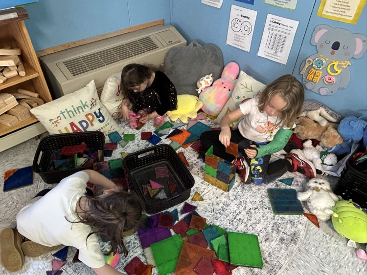 Learning and creating with shapes
