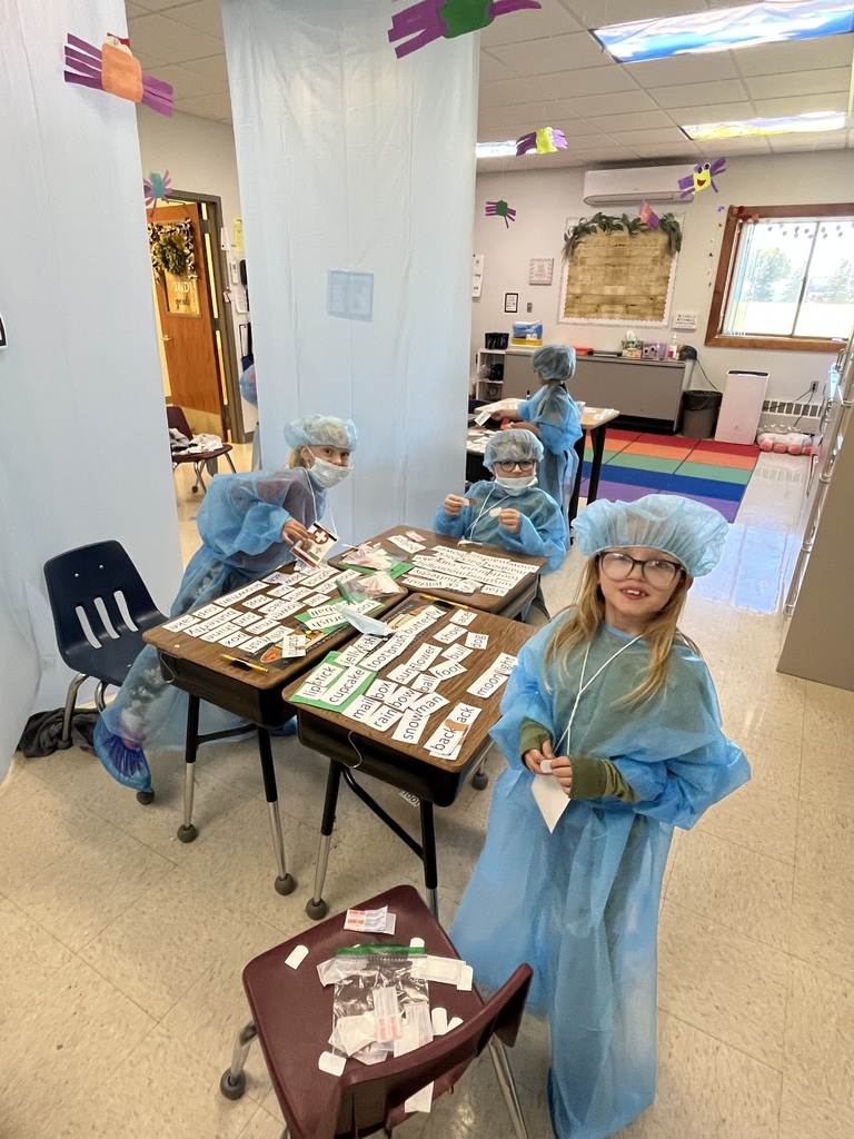 2nd graders all dressed up for compound word surgery!