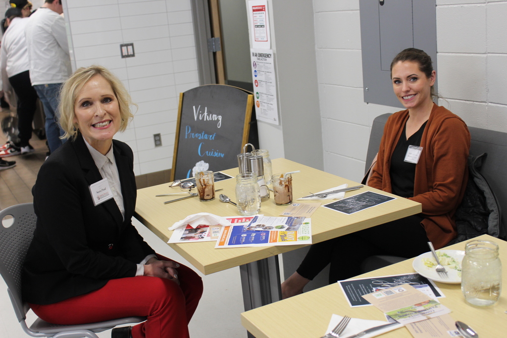 Chamber members enjoying lunch
