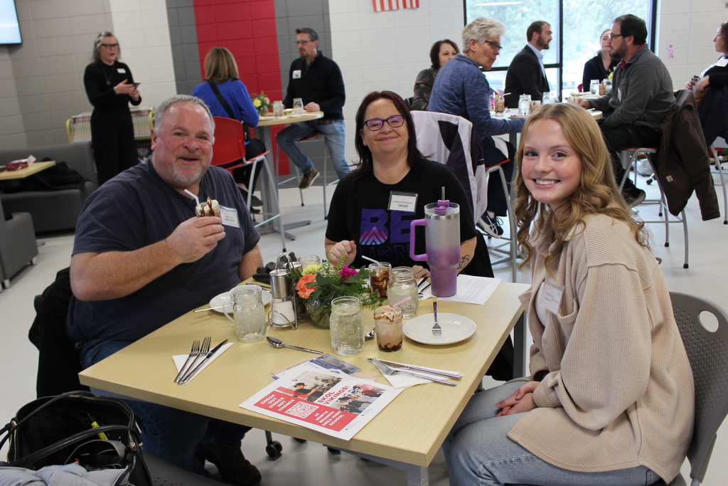Chamber members enjoying lunch