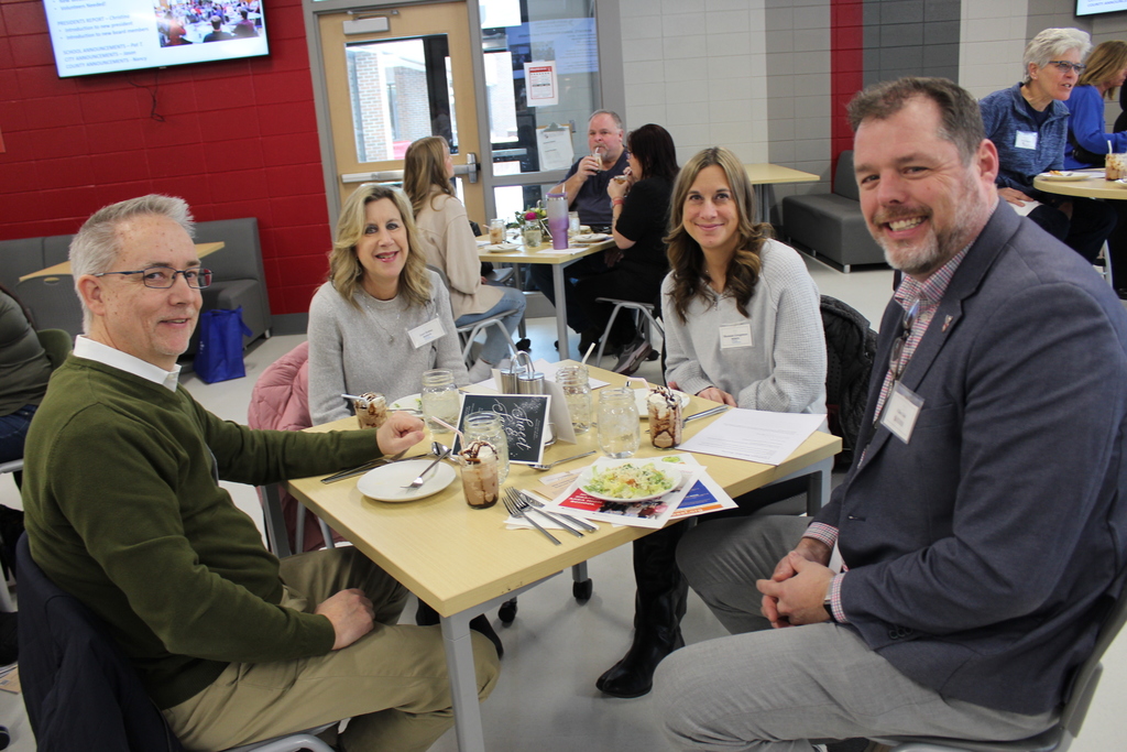 Chamber members enjoying lunch