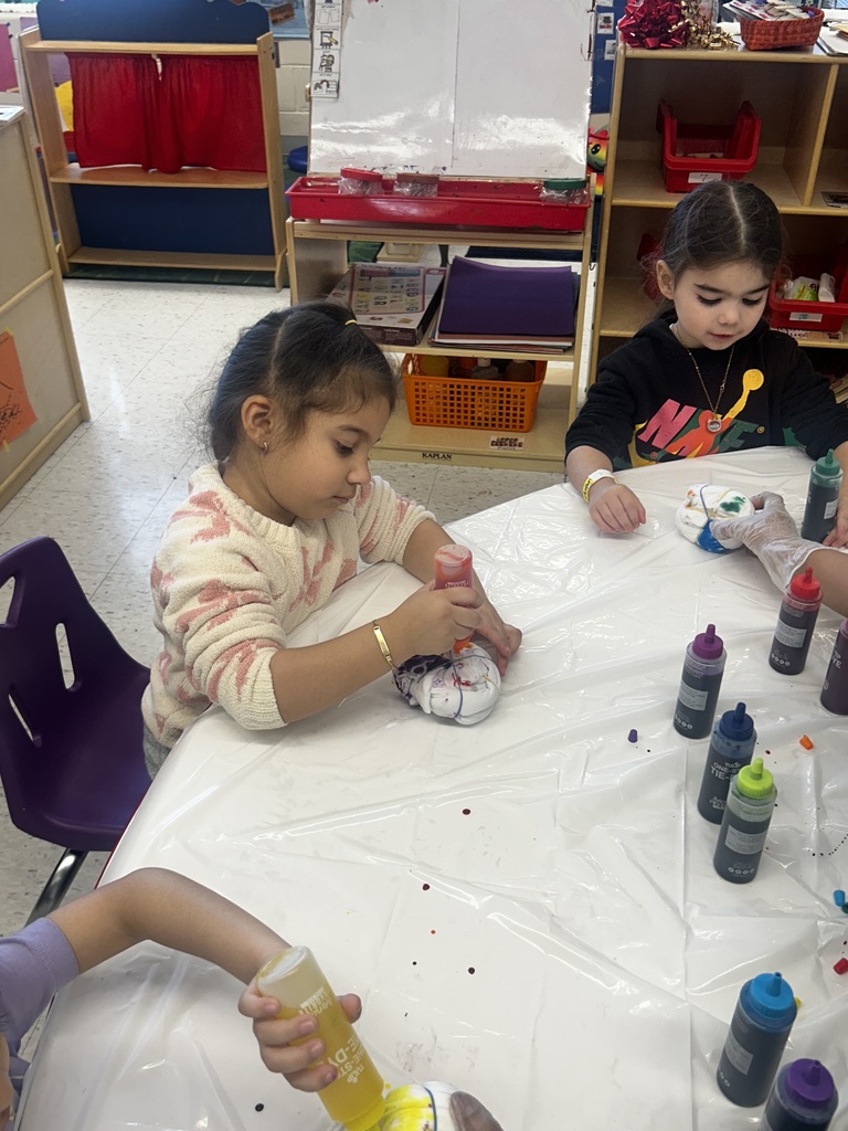 Student Tie Dying- Clothing Study