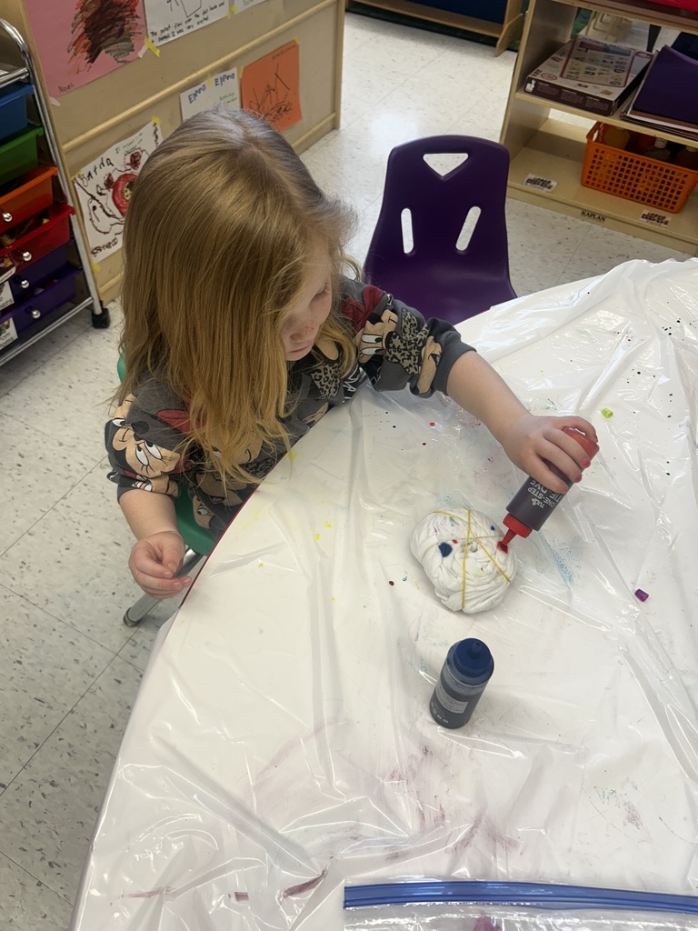 Student Tie Dying- Clothing Study