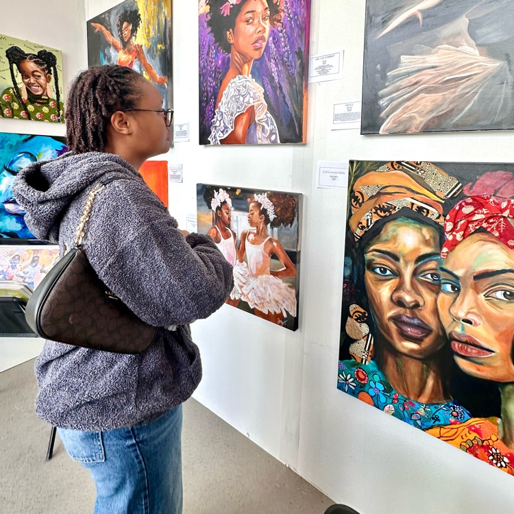 NBTHS students visit the Harlem Fine Arts Show in NYC!