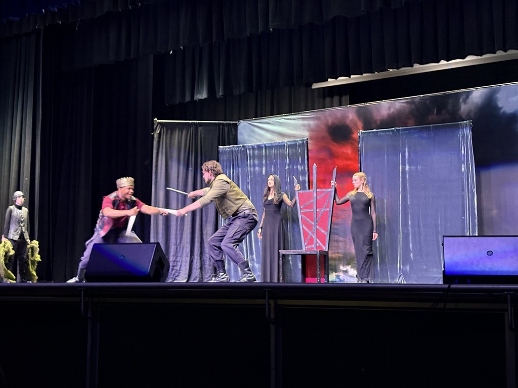 Shakespeare Live visited NBTHS and presented an interactive,  lively performance "Macbeth" for all grade 11 students this morning. 