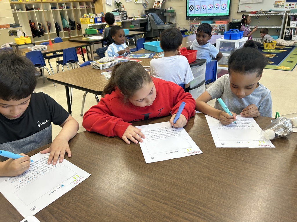 students highlighting the letter l