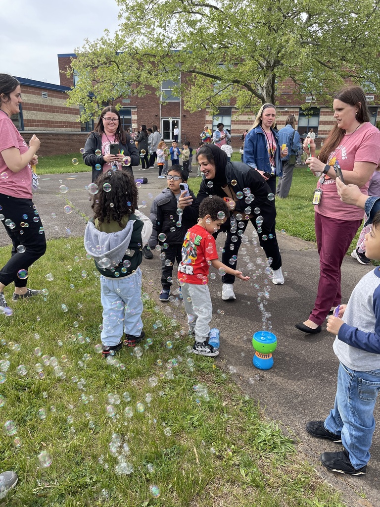 Kids doing bubbles
