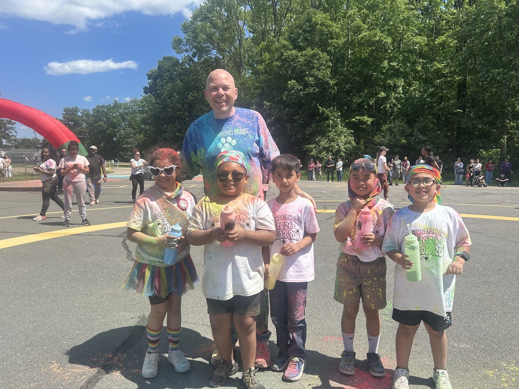 Students posing with principals